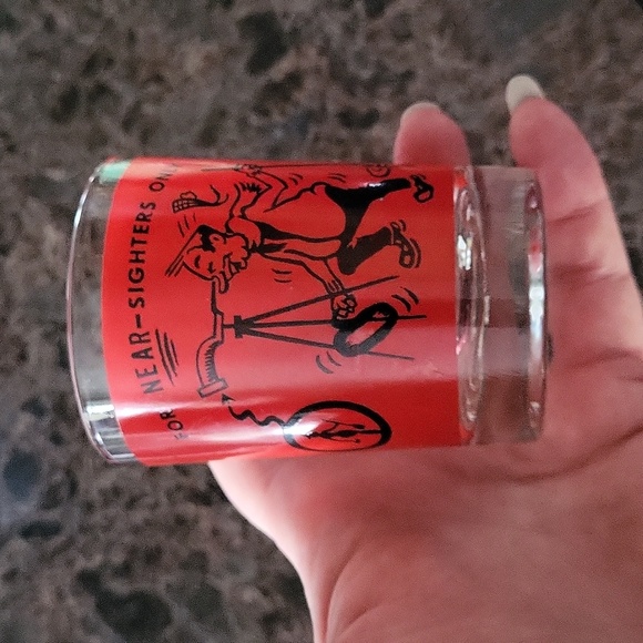 Curling Glasses - Picture 3 of 5